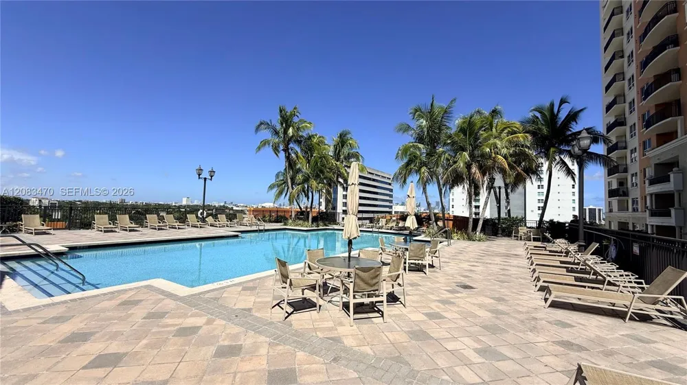 3232 SW 22nd Ter #113 Miami, FL 33145
