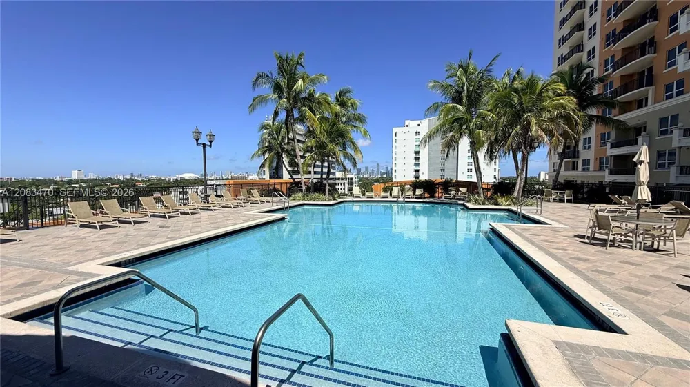 3232 SW 22nd Ter #113 Miami, FL 33145