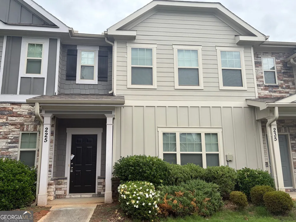 225 Orchard DR Covington, GA 30014