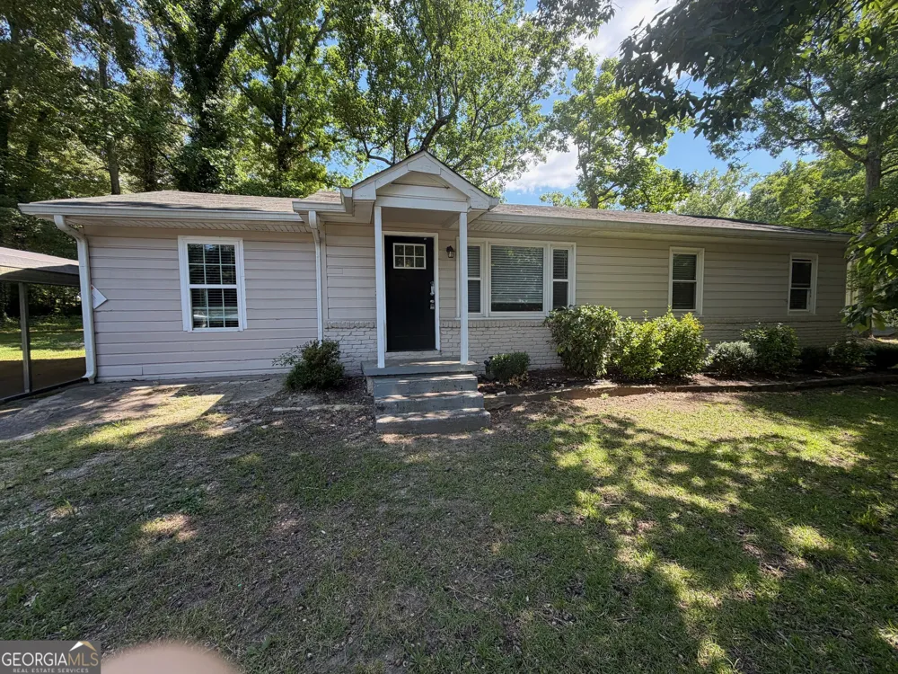 3694 Dale LN Lithia Springs, GA 30122