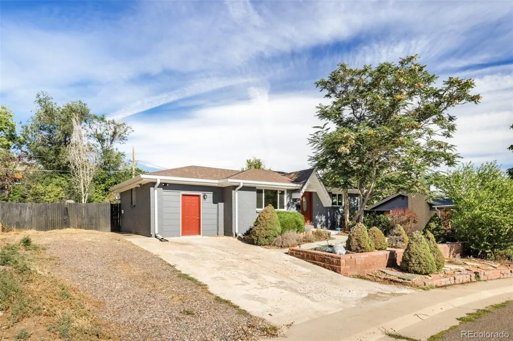 8441 Edison Drive Denver, CO 80229
