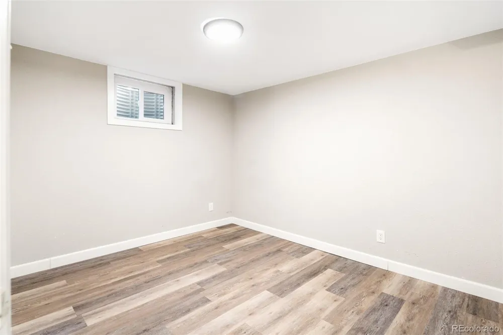 8441 Edison Drive Denver, CO 80229