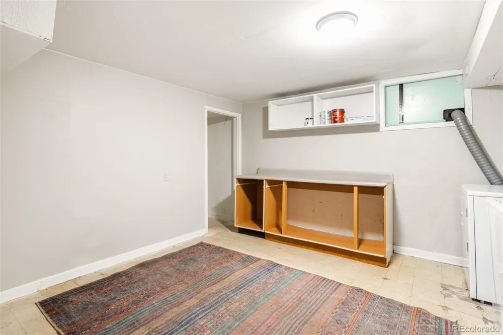 8441 Edison Drive Denver, CO 80229