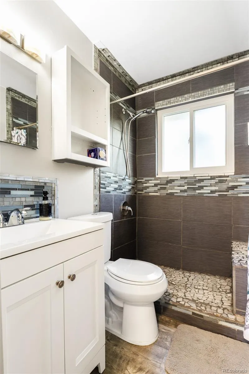 8441 Edison Drive Denver, CO 80229
