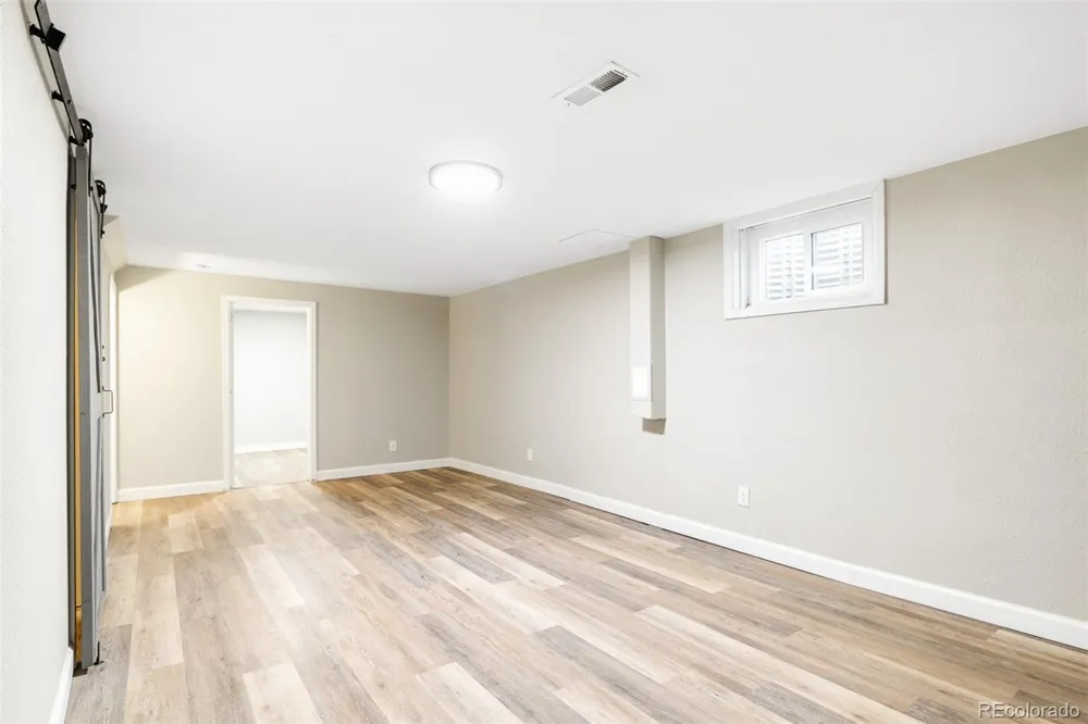 8441 Edison Drive Denver, CO 80229
