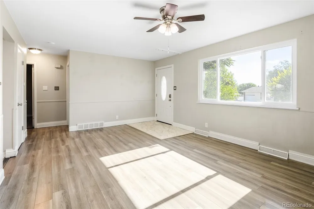 8441 Edison Drive Denver, CO 80229