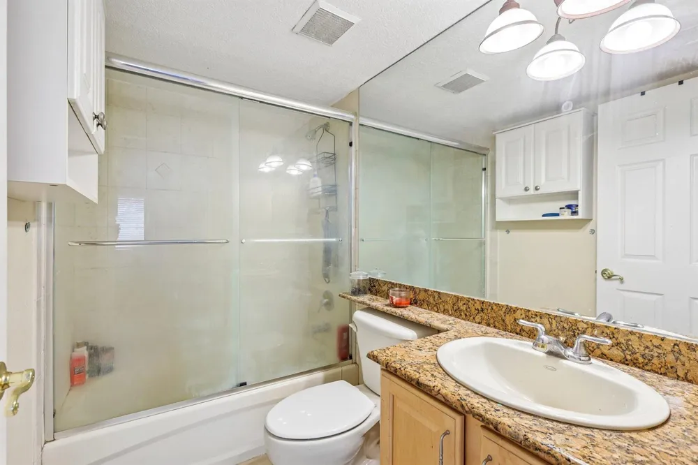150 NE 15TH AVENUE #138 Fort Lauderdale, FL 33301
