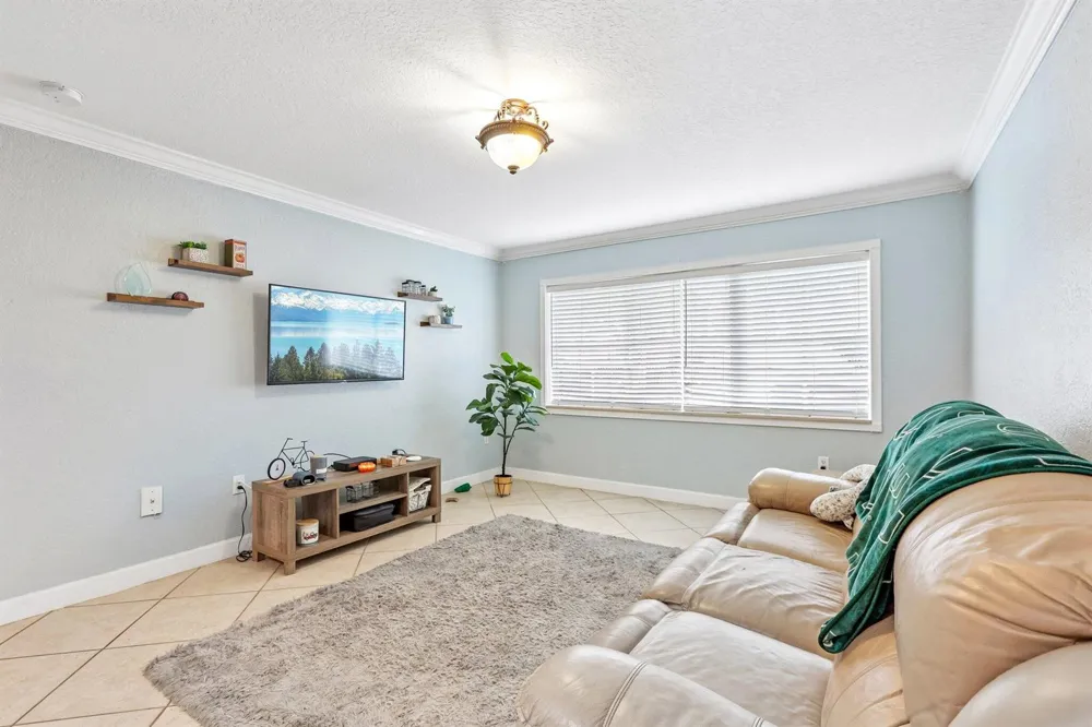150 NE 15TH AVENUE #138 Fort Lauderdale, FL 33301