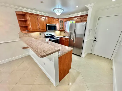 6074 FOREST HILL BOULEVARD #107