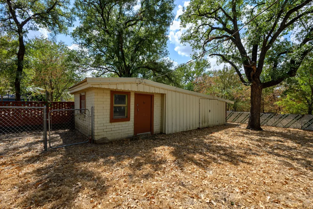 402 SE 20th Street Mineral Wells, TX 76067