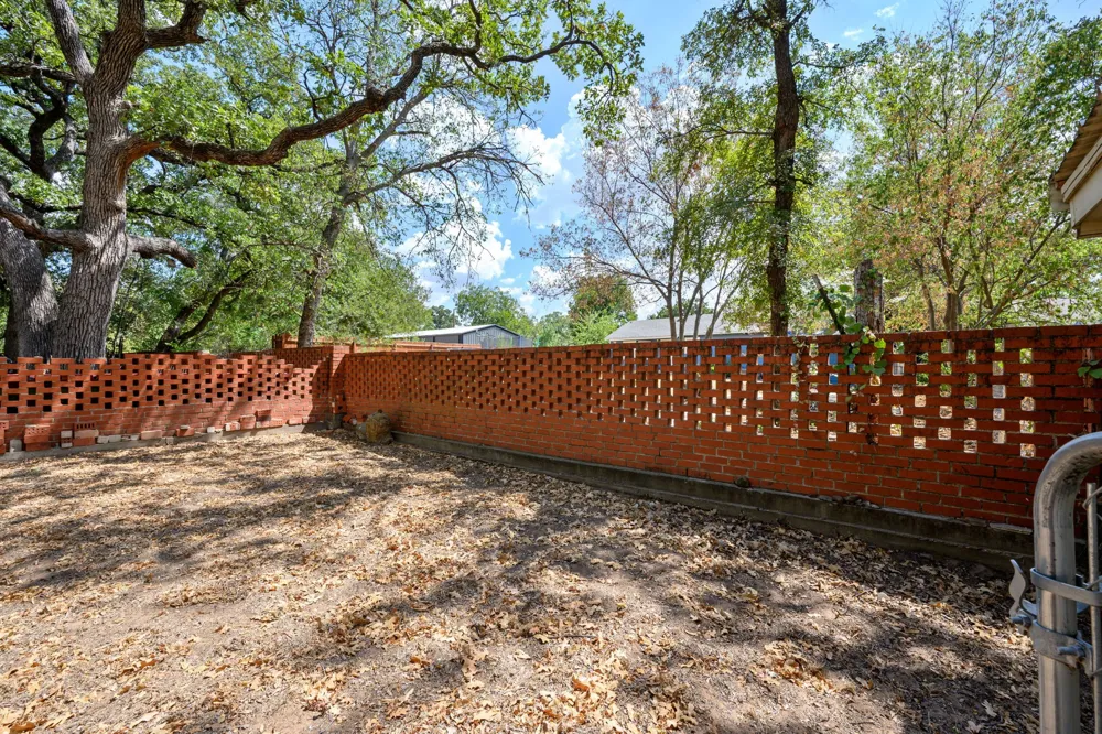 402 SE 20th Street Mineral Wells, TX 76067