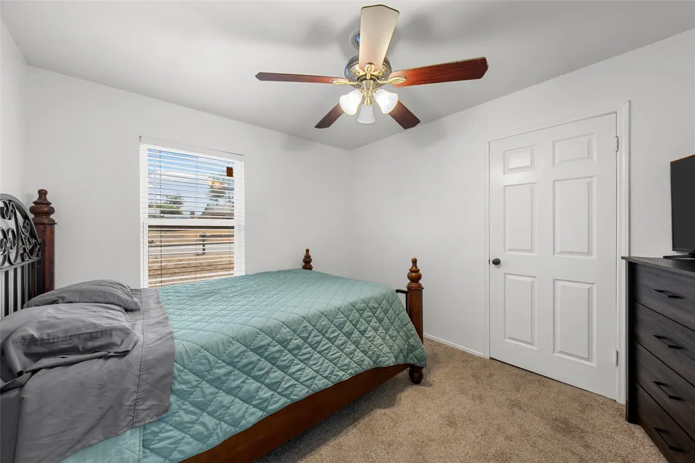 104 Russell Lane Hewitt, TX 76643