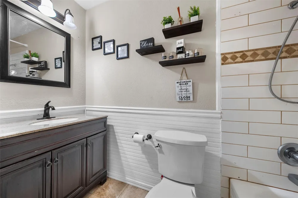 104 Russell Lane Hewitt, TX 76643