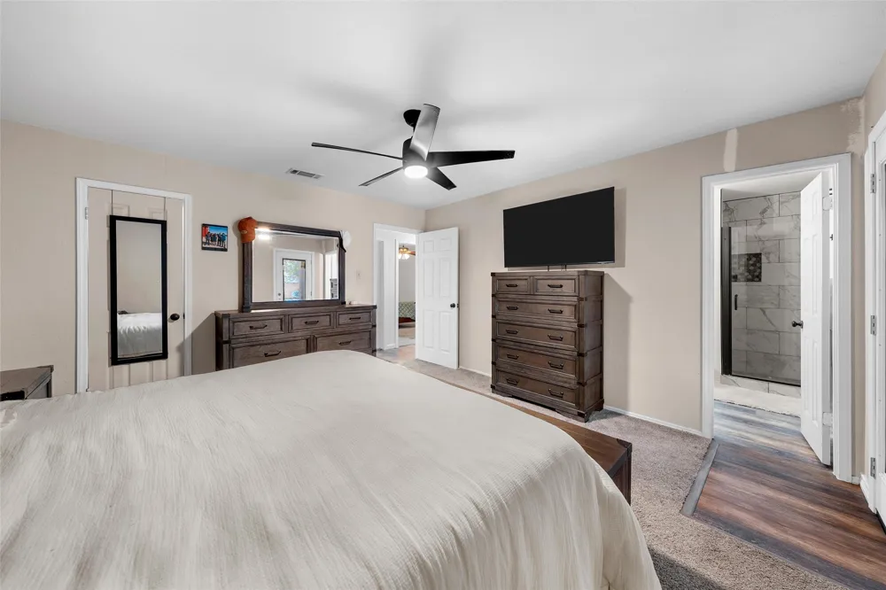 104 Russell Lane Hewitt, TX 76643