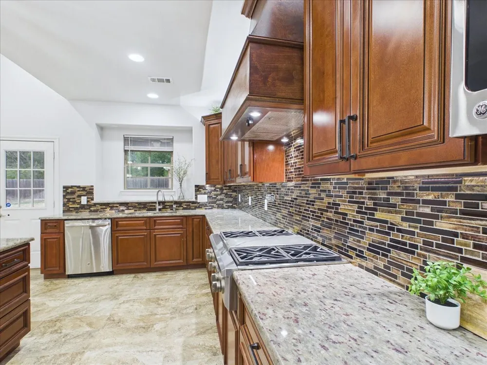 7575 Saddleridge Drive Dallas, TX 75249