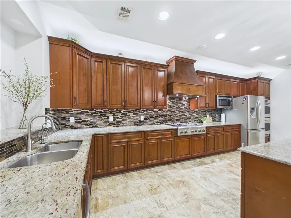 7575 Saddleridge Drive Dallas, TX 75249