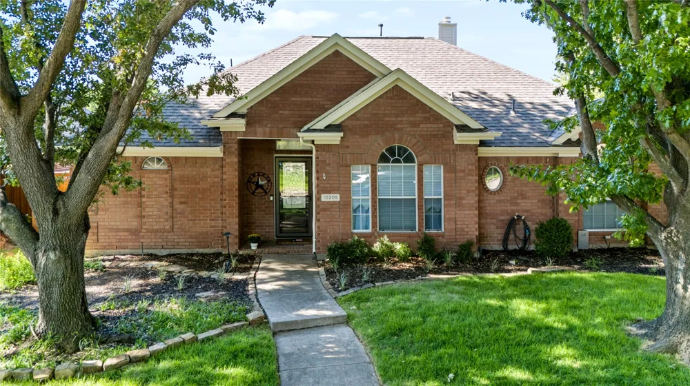 10209 Forrest Drive Frisco, TX 75035