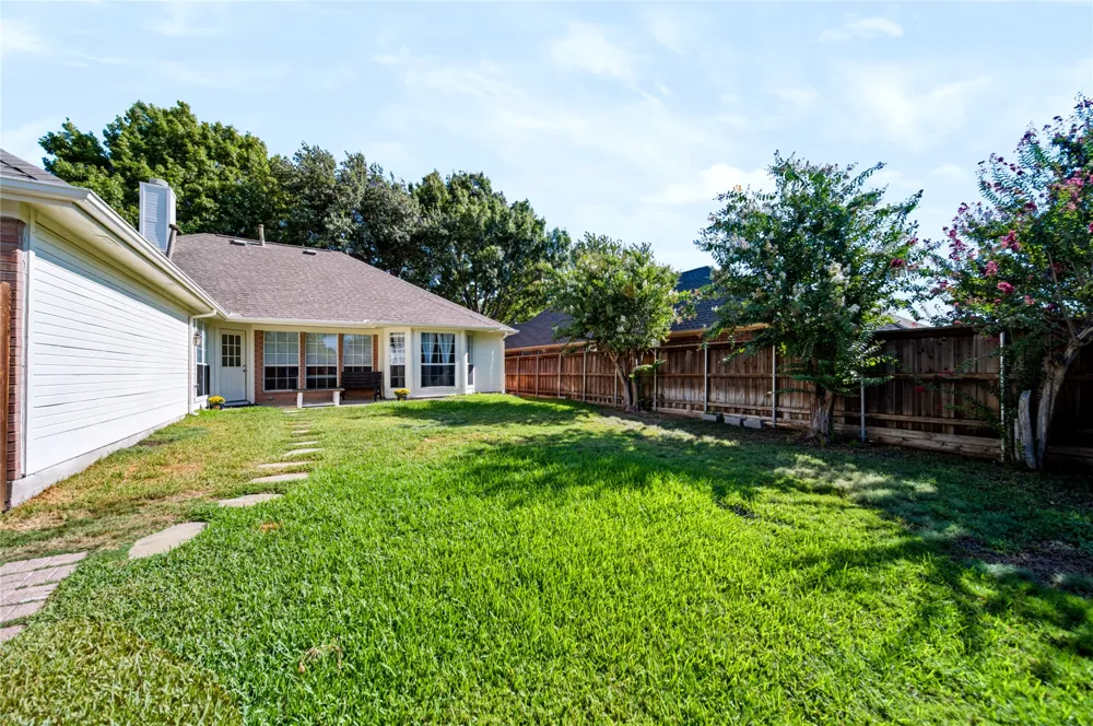 10209 Forrest Drive Frisco, TX 75035