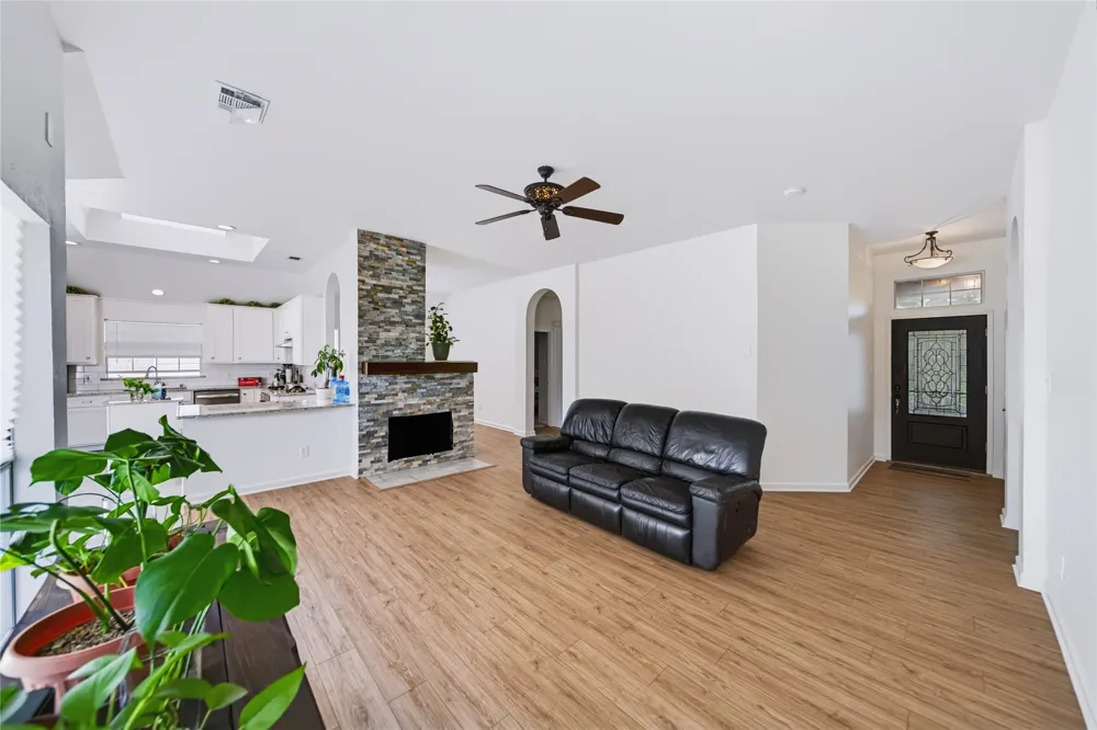 10209 Forrest Drive Frisco, TX 75035