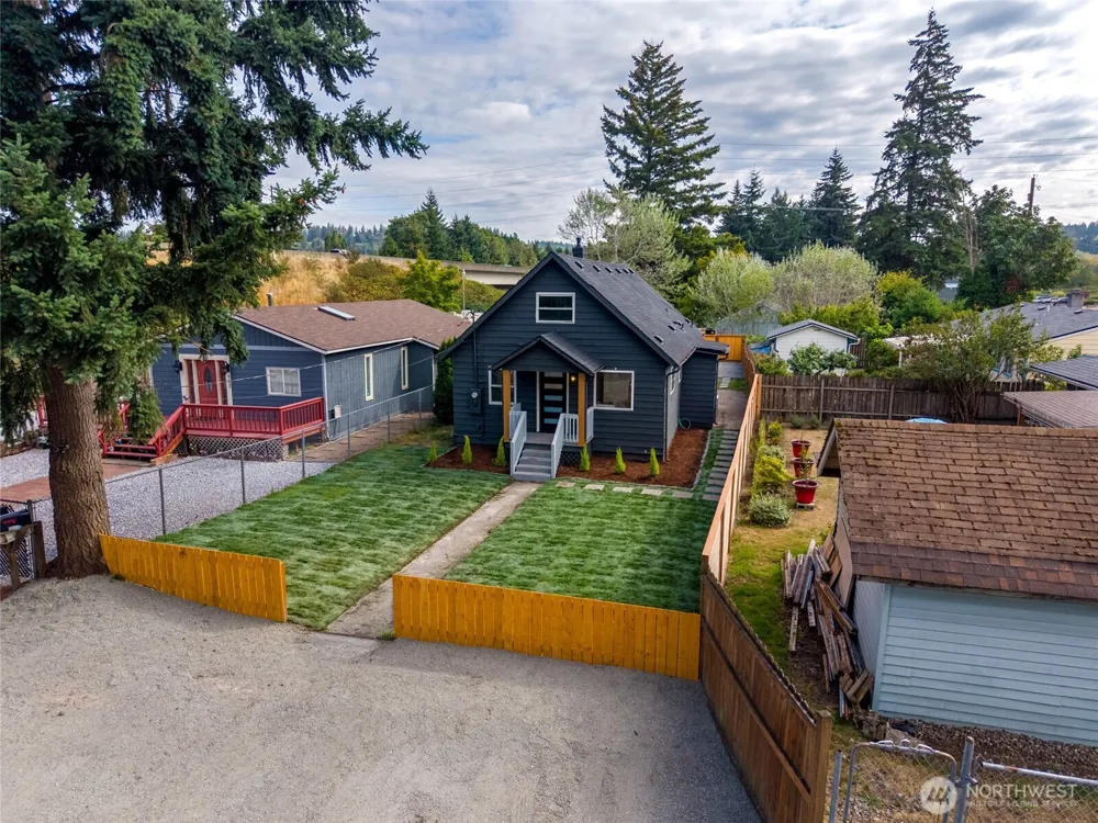 506 L STREET SE Auburn, WA 98002