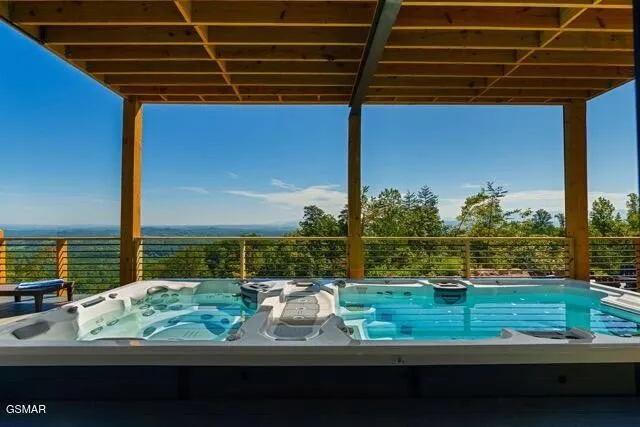 859 Copper Pot Way Sevierville, TN 37876