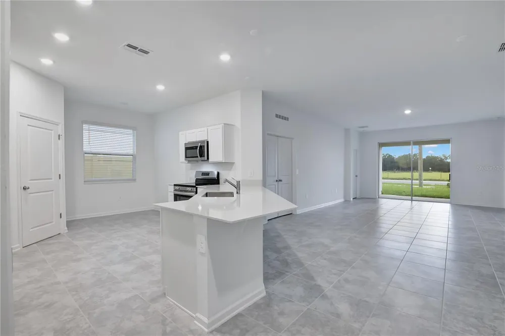 1676 TEAGAN LANE Winter Haven, FL 33884