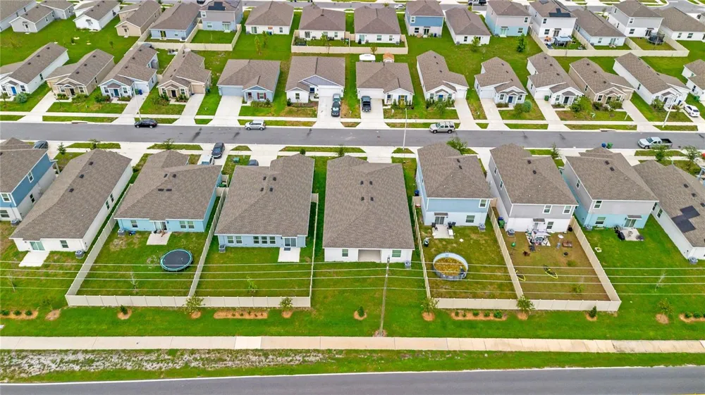 1676 TEAGAN LANE Winter Haven, FL 33884