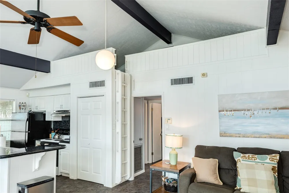 13633 San Domingo Drive Galveston, TX 77554