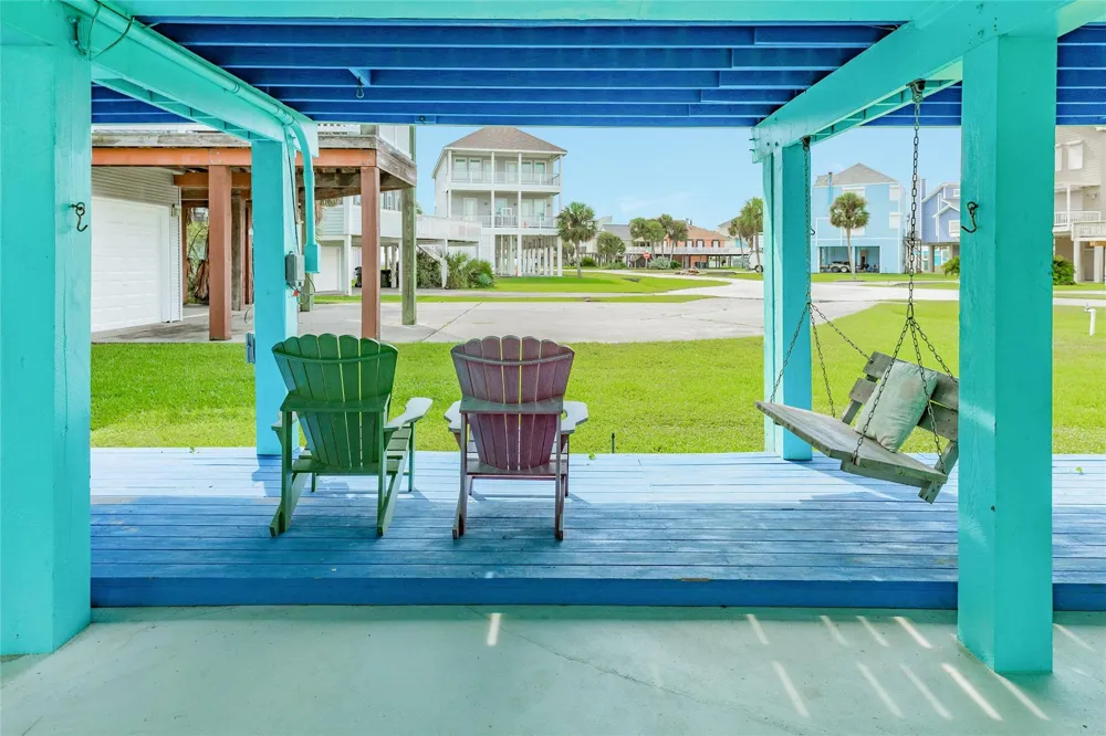 13633 San Domingo Drive Galveston, TX 77554