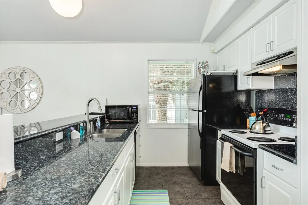 13633 San Domingo Drive Galveston, TX 77554