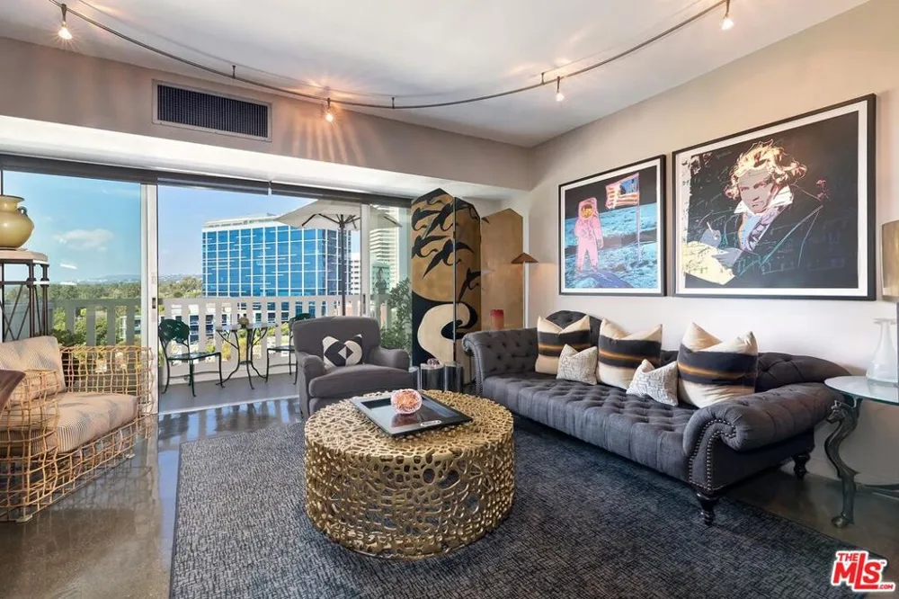 999 Doheny Drive #1012 West Hollywood, CA 90069