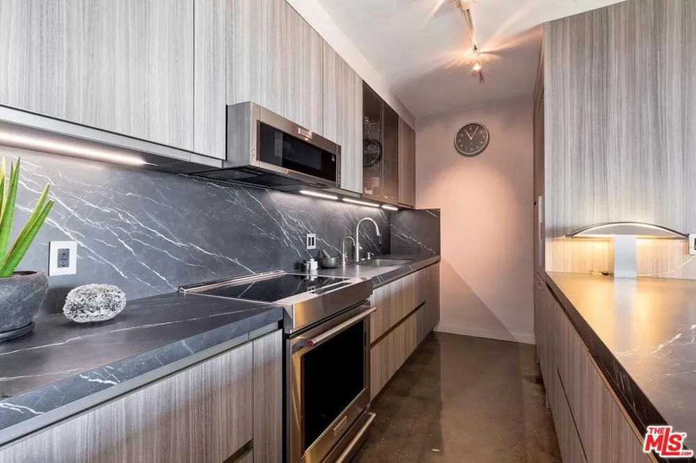 999 Doheny Drive #1012 West Hollywood, CA 90069