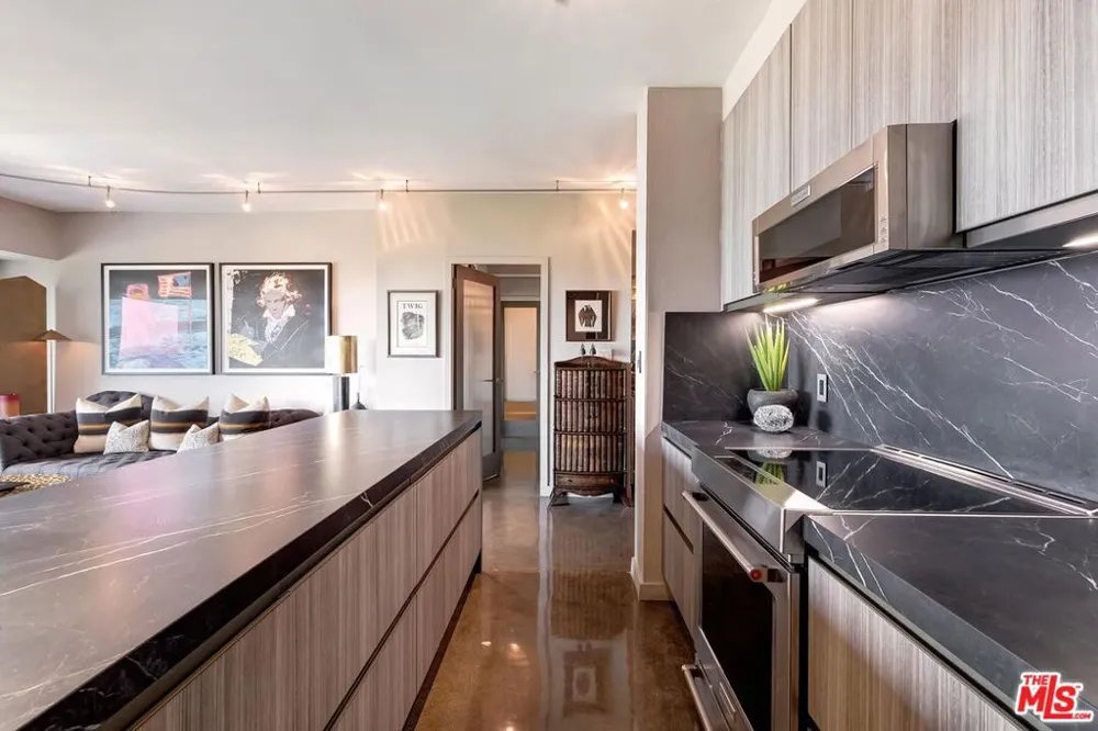 999 Doheny Drive #1012 West Hollywood, CA 90069