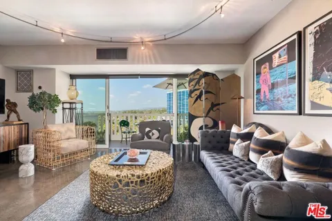999 Doheny Drive #1012