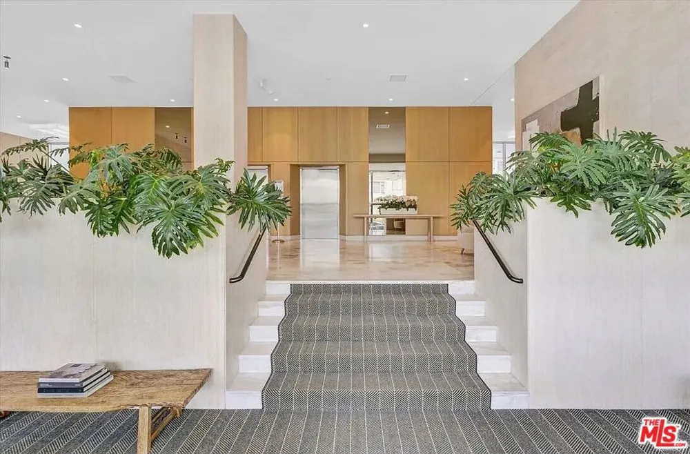 999 Doheny Drive #1012 West Hollywood, CA 90069