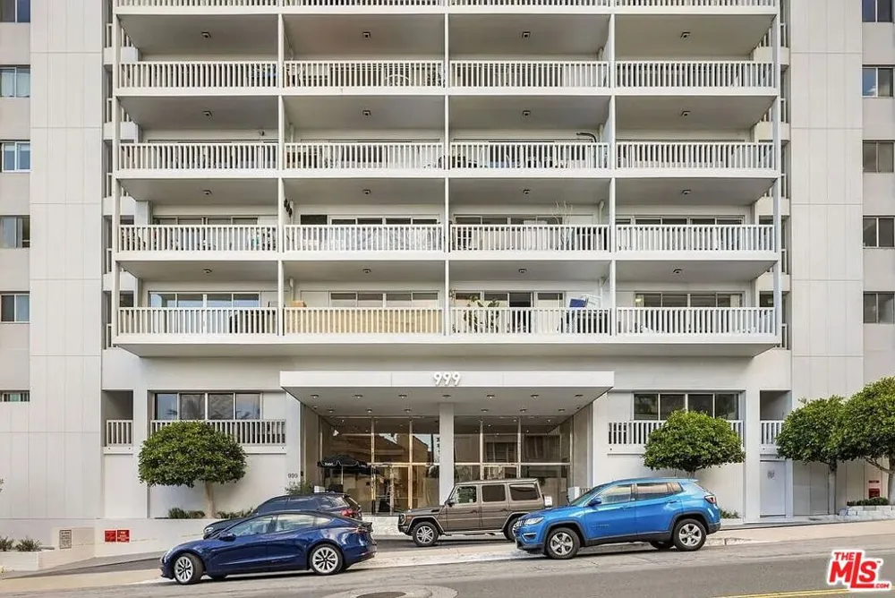 999 Doheny Drive #1012 West Hollywood, CA 90069