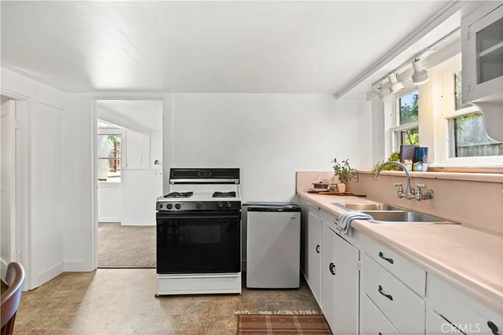 1926 Broadway Chico, CA 95928