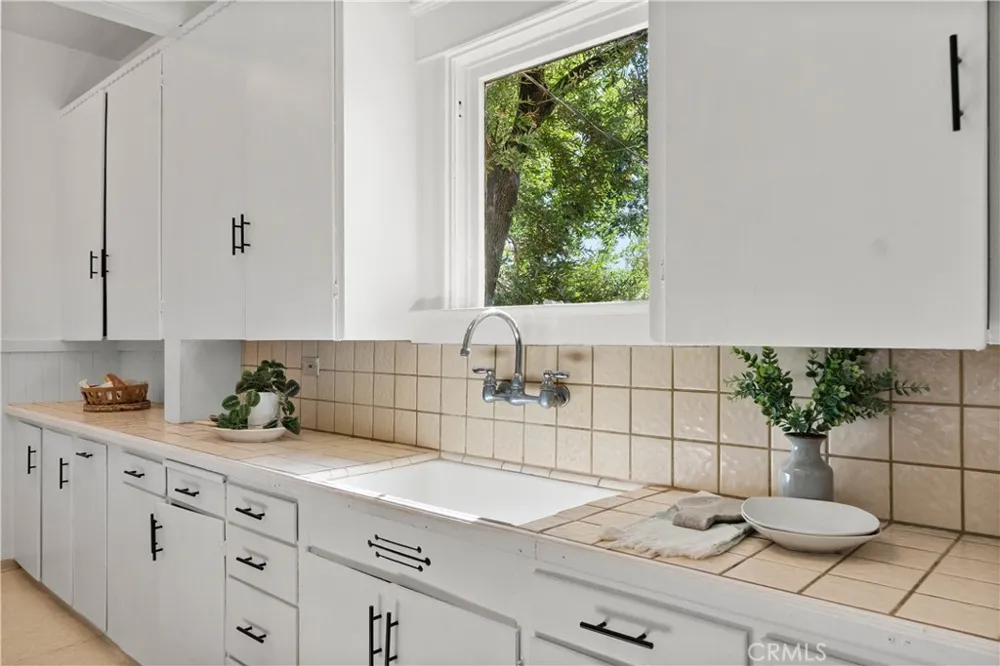 1926 Broadway Chico, CA 95928