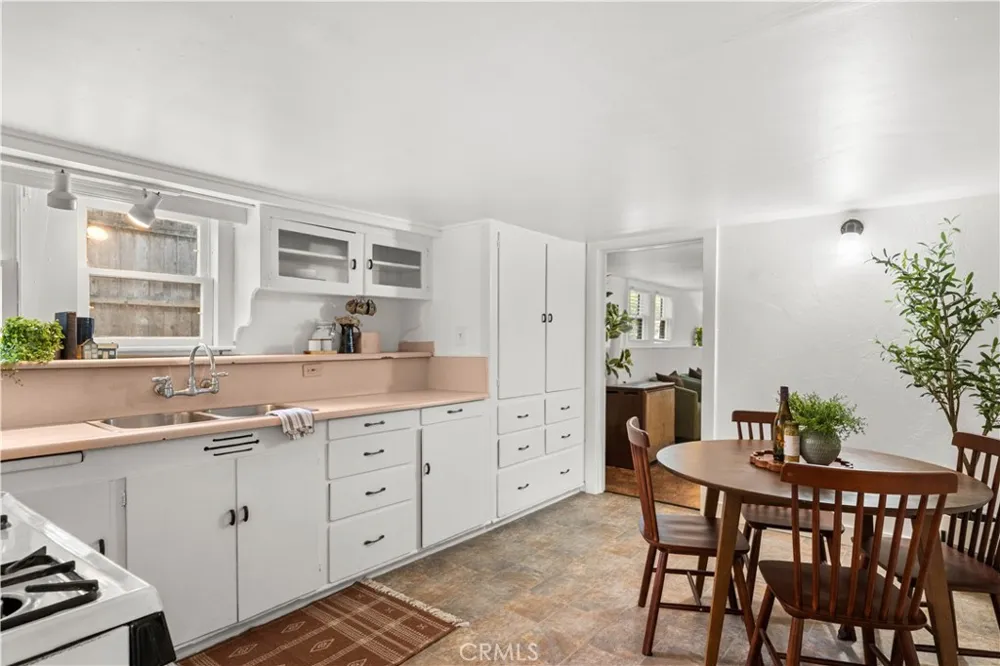 1926 Broadway Chico, CA 95928