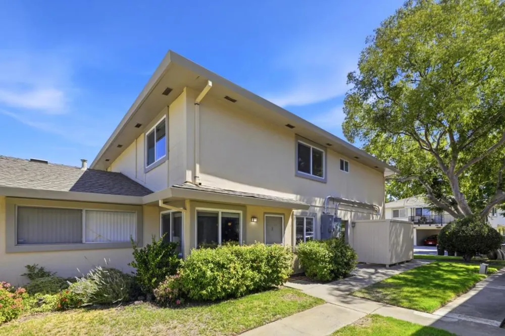 2320 Samaritan Place #3 San Jose, CA 95124
