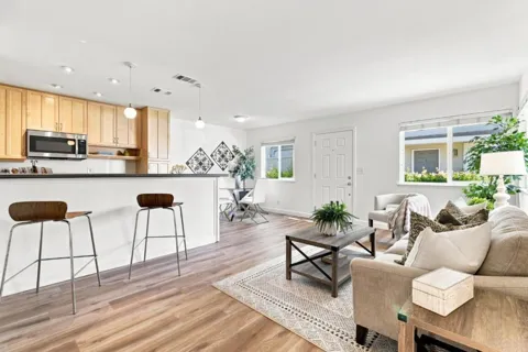 2320 Samaritan Place #3