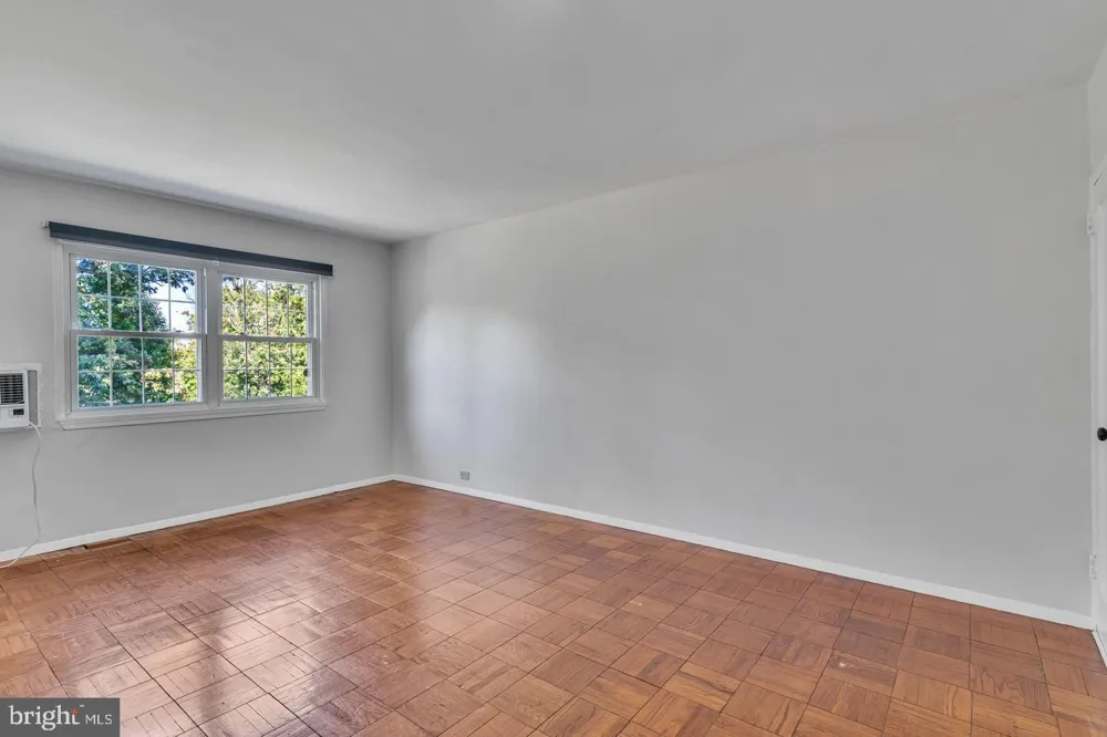 3316 VALLEY DRIVE Alexandria, VA 22302