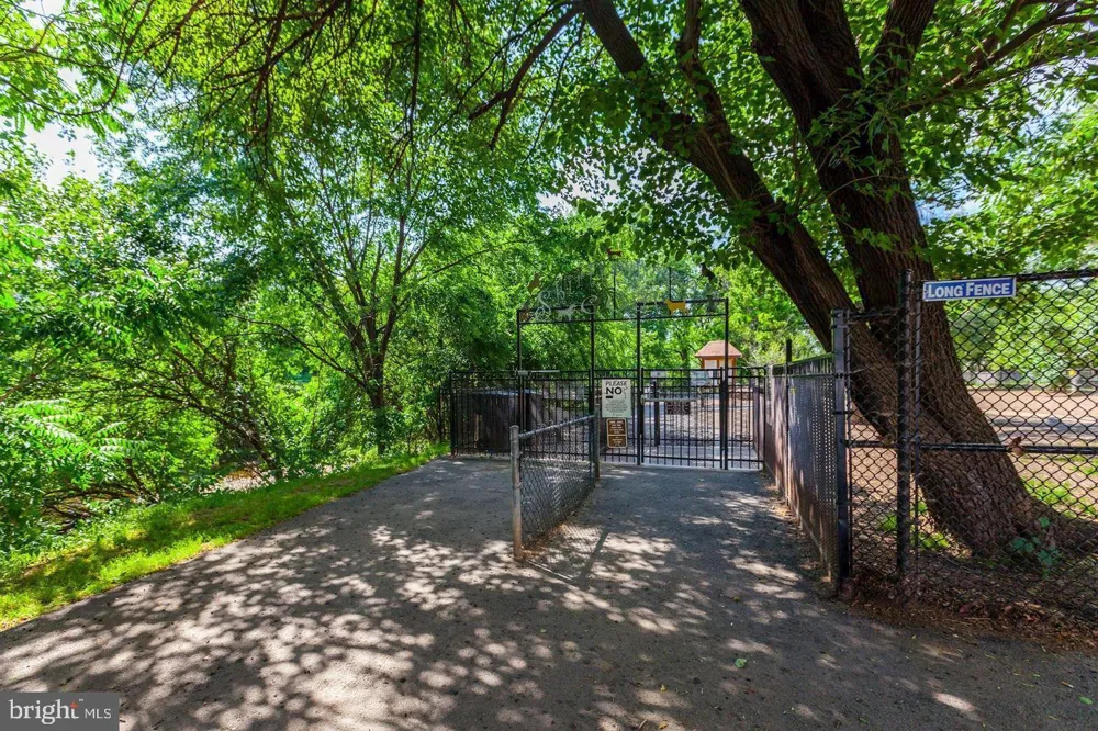 3316 VALLEY DRIVE Alexandria, VA 22302