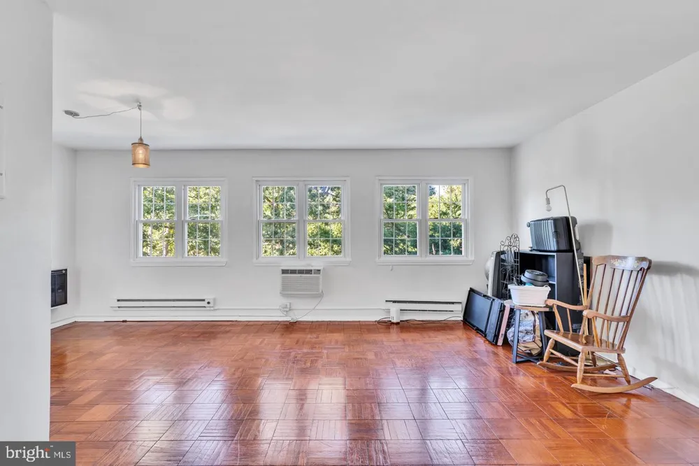 3316 VALLEY DRIVE Alexandria, VA 22302