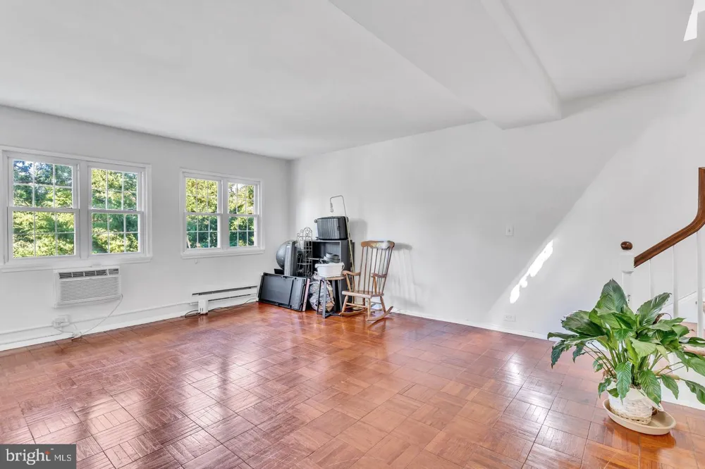 3316 VALLEY DRIVE Alexandria, VA 22302