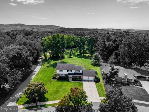 900 DREXEL HILLS BOULEVARD