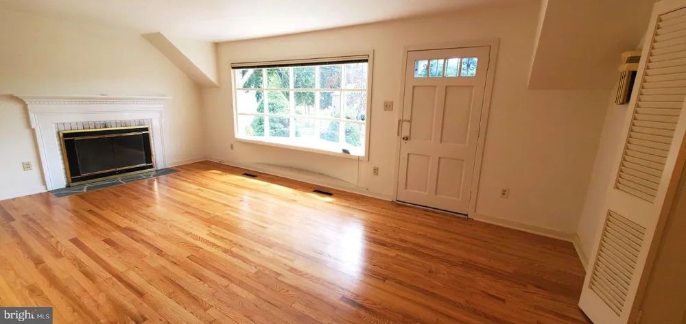 211 WOOD STREET Harrisburg, PA 17109