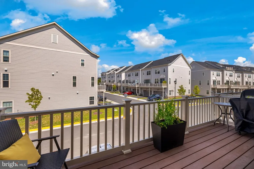 803 SAWBACK SQUARE NE Leesburg, VA 20176