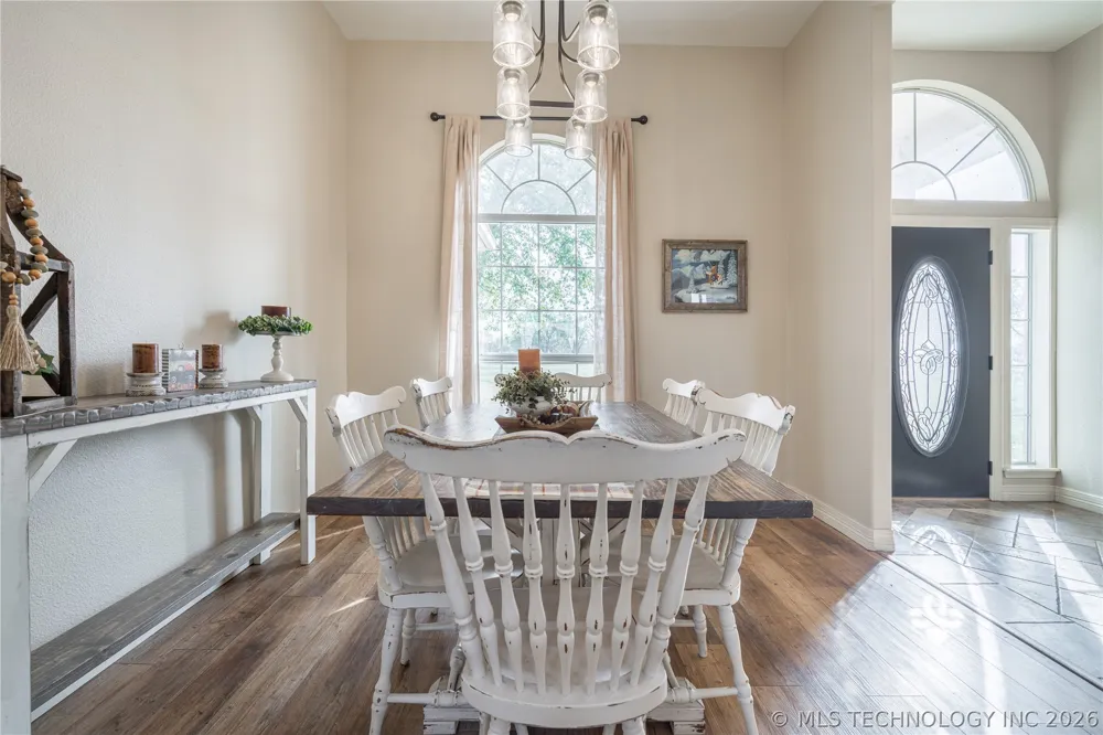 1683 Robinson Road Bokchito, OK 74726