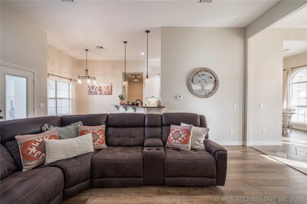 1683 Robinson Road Bokchito, OK 74726